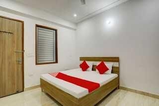 Hotel O Shaheed Bhagat Singh Inter College Formerly Wave Inn4