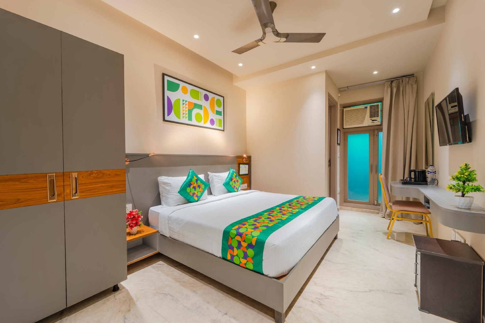 Treebo Raahgir Suites3