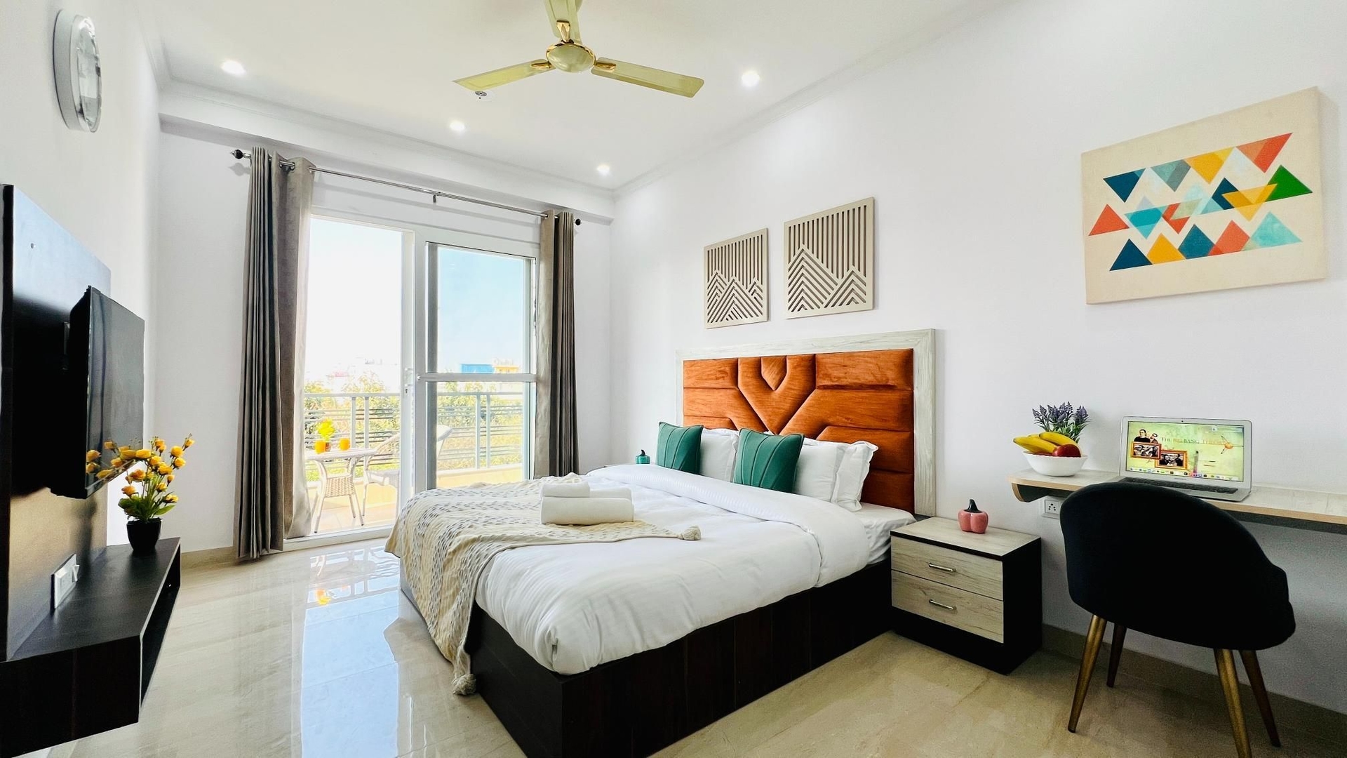 Zen Suites - Golf Course Road4