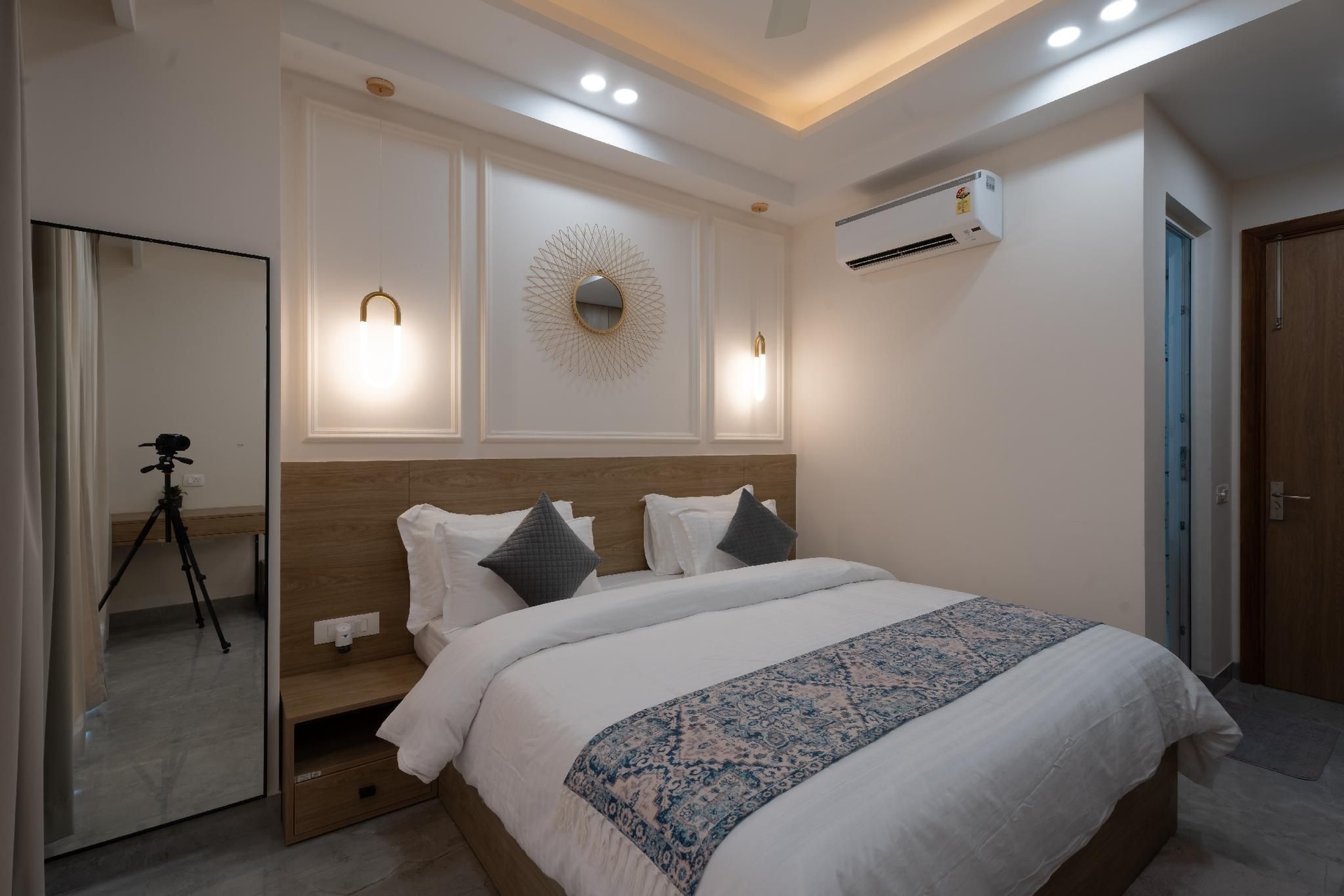 Elegent Studio On Golf Course Road @ Sterling0
