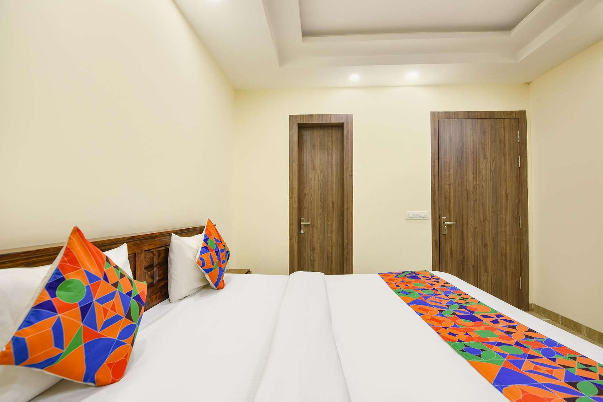FabHotel Alpha Stayz4