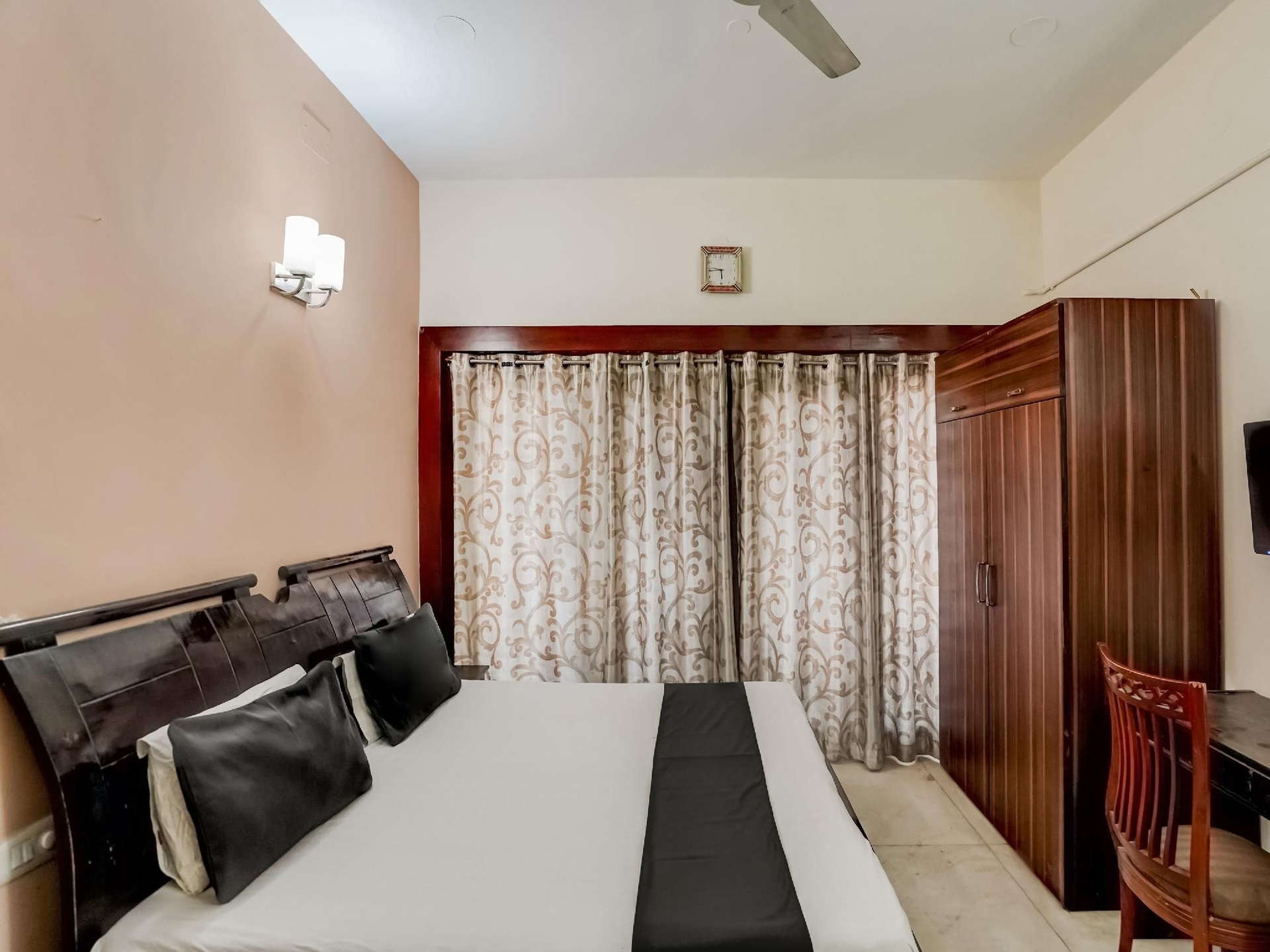 Hotel O Le Regent4