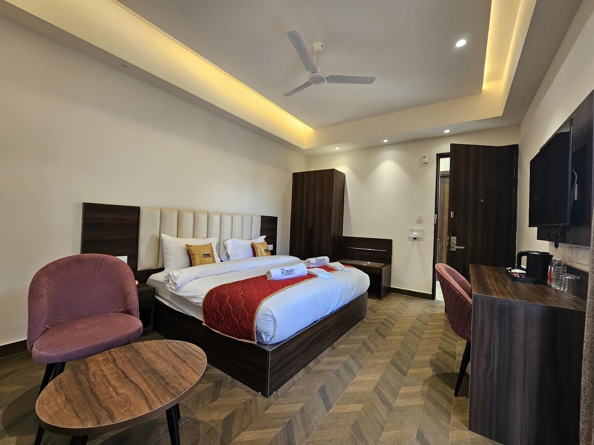 เดอะ อัลทรูอิสต์ โฮเทล เซกเตอร์ 57 (The Altruist Hotel Sec-57)1