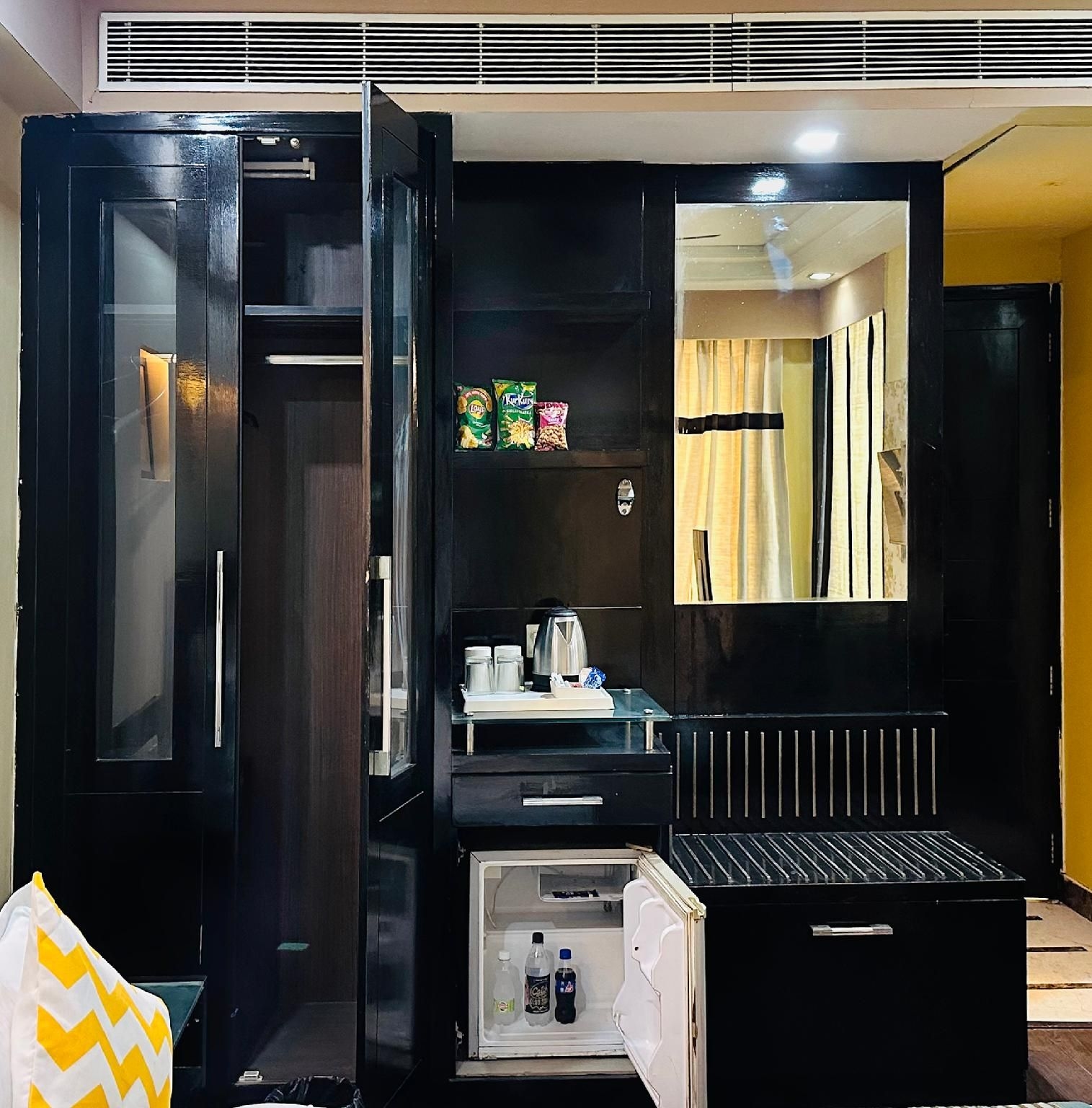 Posh Suites-Golf Course Road4