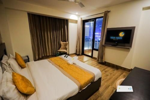 บลูเน็ค เซกเตอร์ 40 ยูไนเทค ไซเบอร์ พาร์ค กูรูแกรม (BlueNeck Sec 40 Unitech Cyber Park Gurugram)2