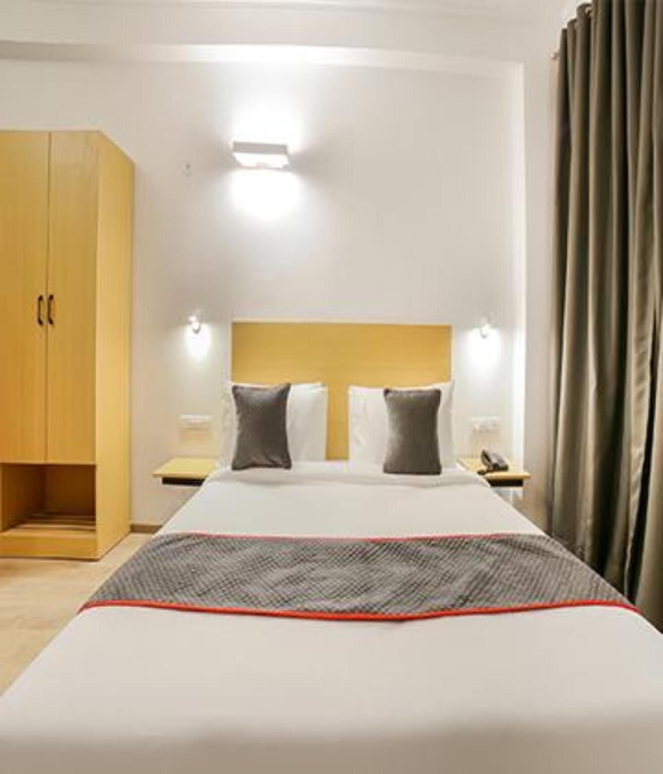 FabHotel Royal Spark Inn1