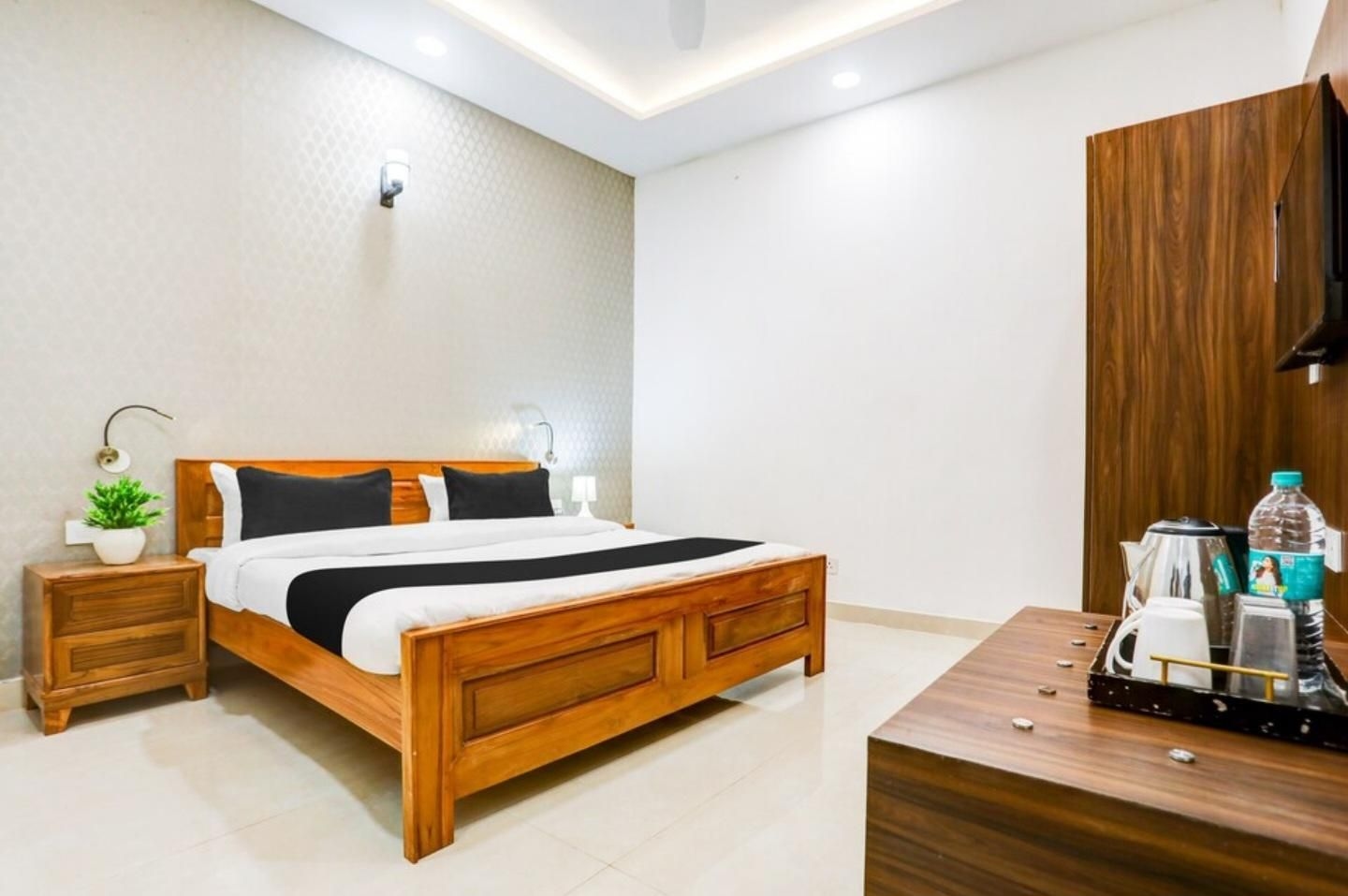 The Grand Blue Hotel4