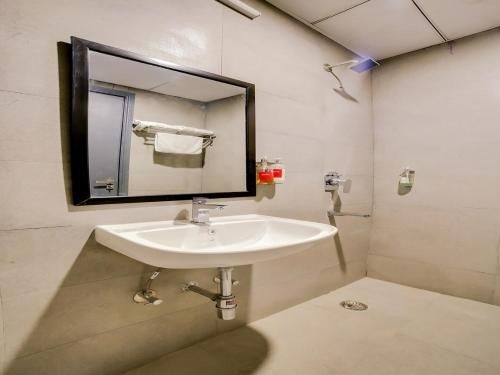 Flora Residency Hotel1