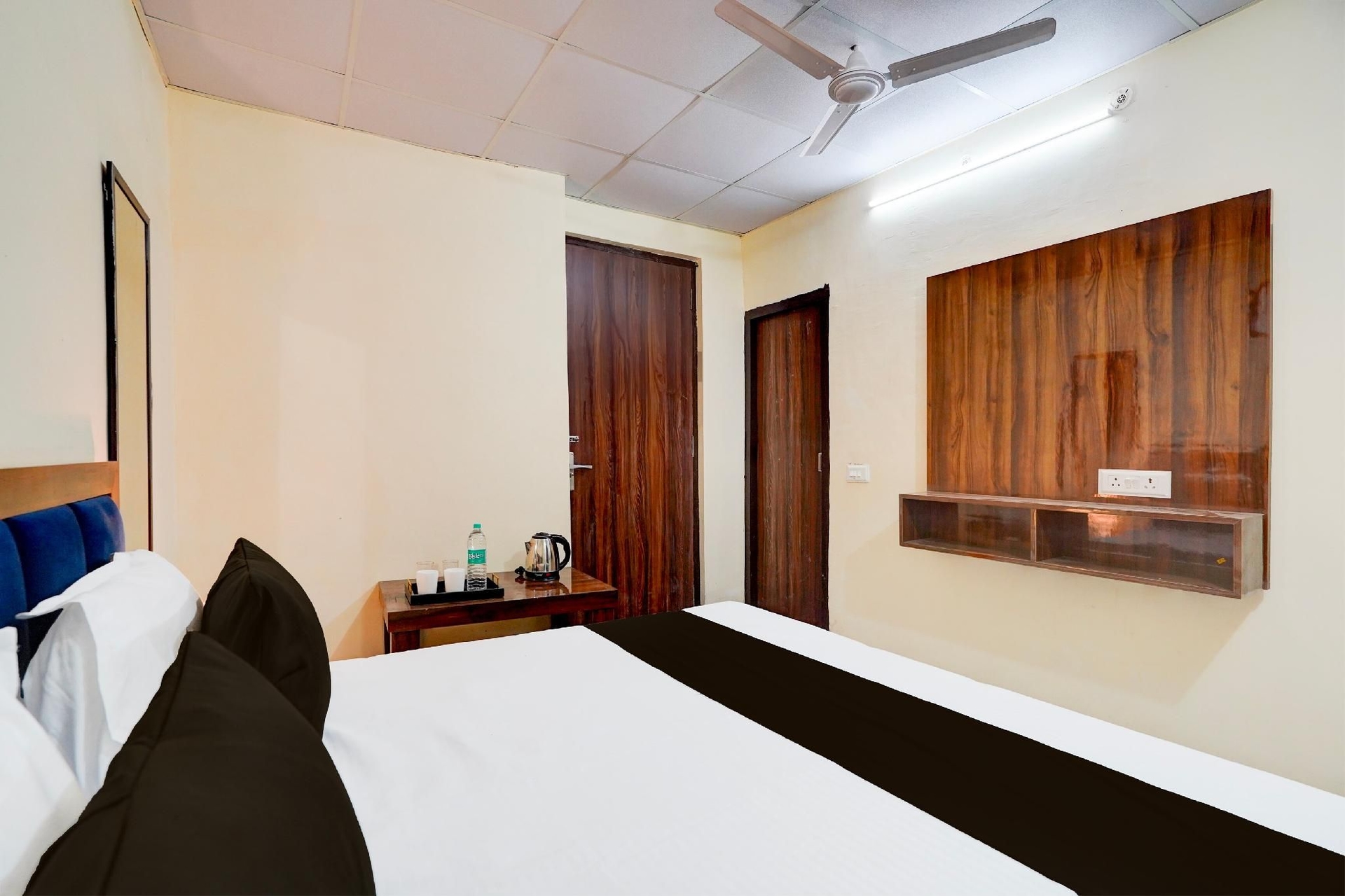 โฮเทล โอ คริสตัล อินน์ (Hotel O Crystal Inn)2