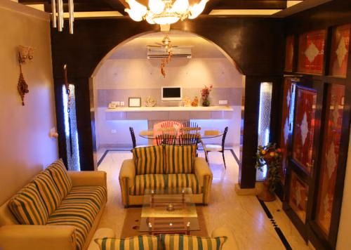 โรงแรมซิลเวอร์ ลีฟ นอยดา (Silver Leaf Noida Hotel)0