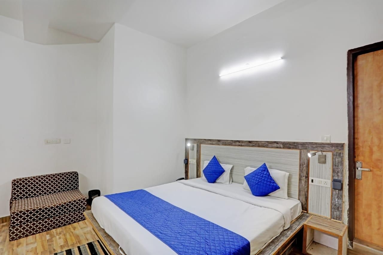 Greater Noida Stay2