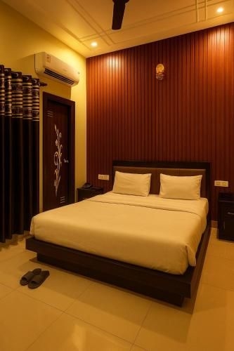 จักดัมบีย์ โฮเทล (Jagdambey Hotel)1