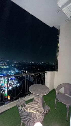 Luxurious kaveri0