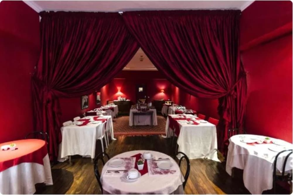 Hotel Du Palais2