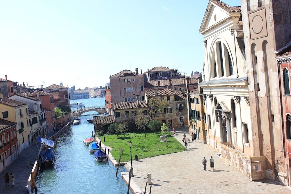 Palazzo Guardi1