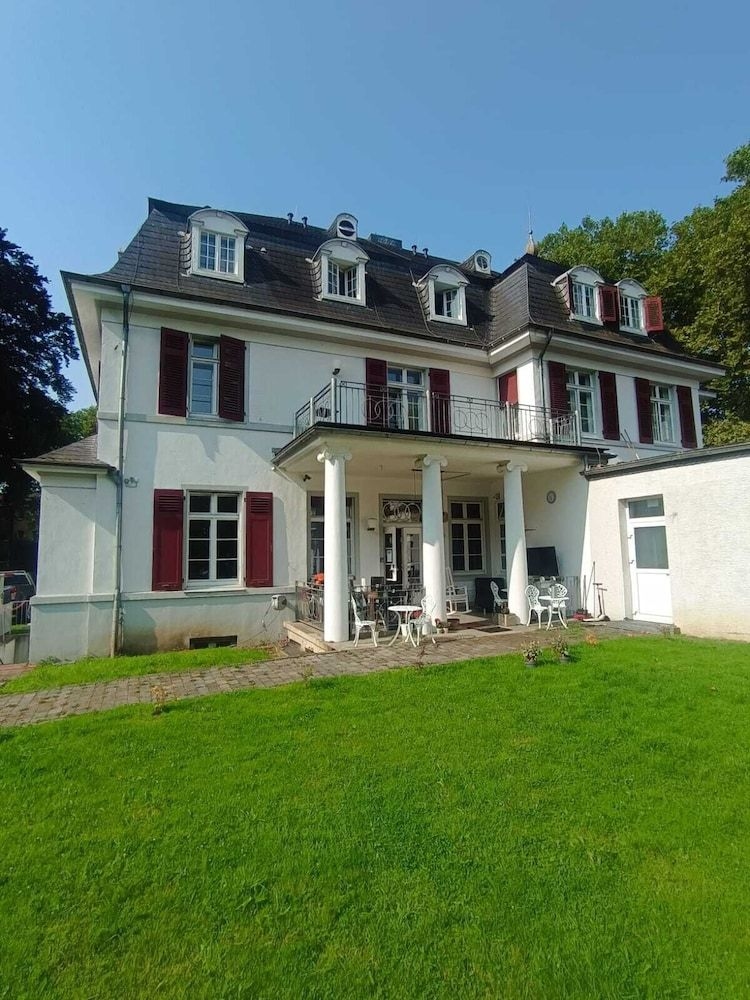 Villa Furstenberg2