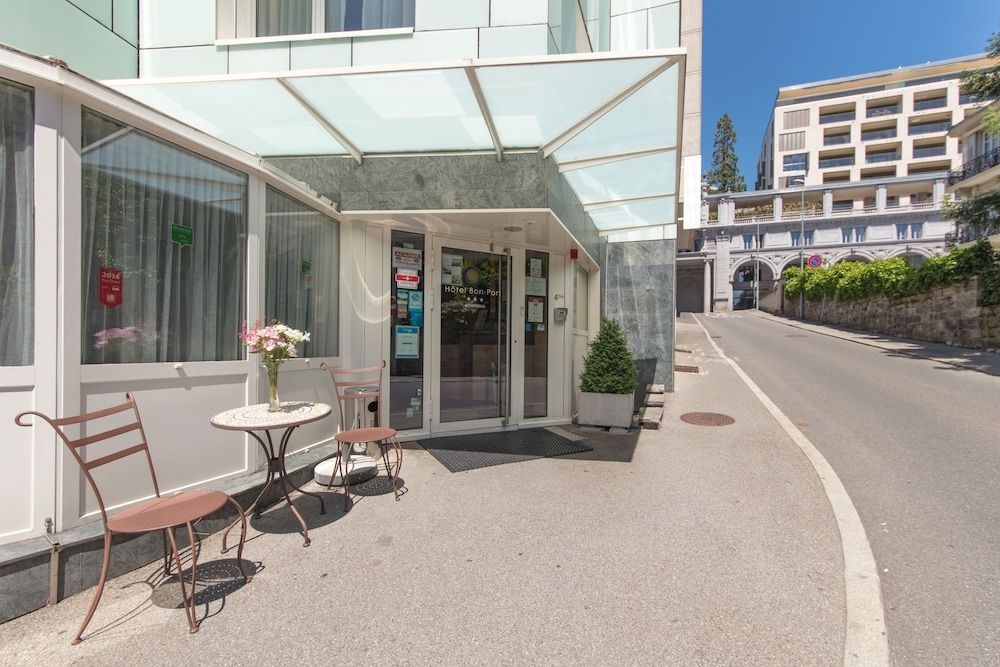 Hotel Bon Port4
