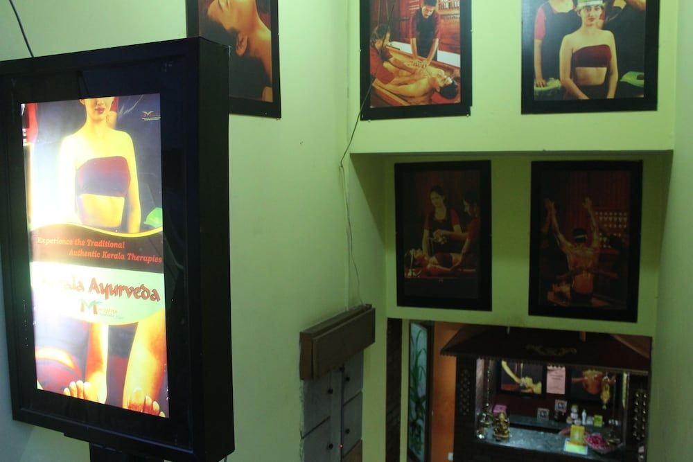 Hotel Apra Inn2