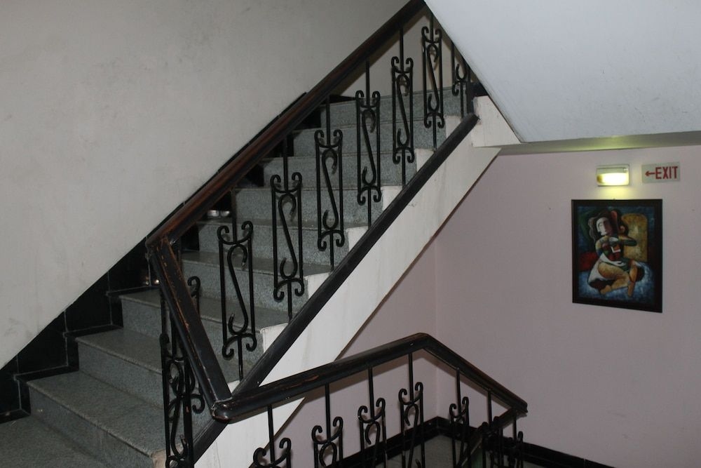 Hotel Apra Inn4