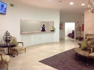 Luna Hotel Zombo0
