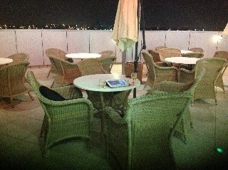 Luna Hotel Zombo4