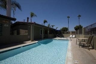 Howard Johnson East San Diego El Cajon3