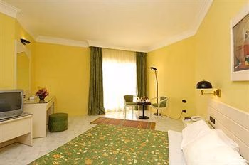 Sindbad Beach Resort1