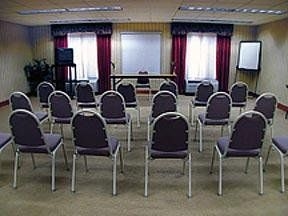 Comfort Suites North3