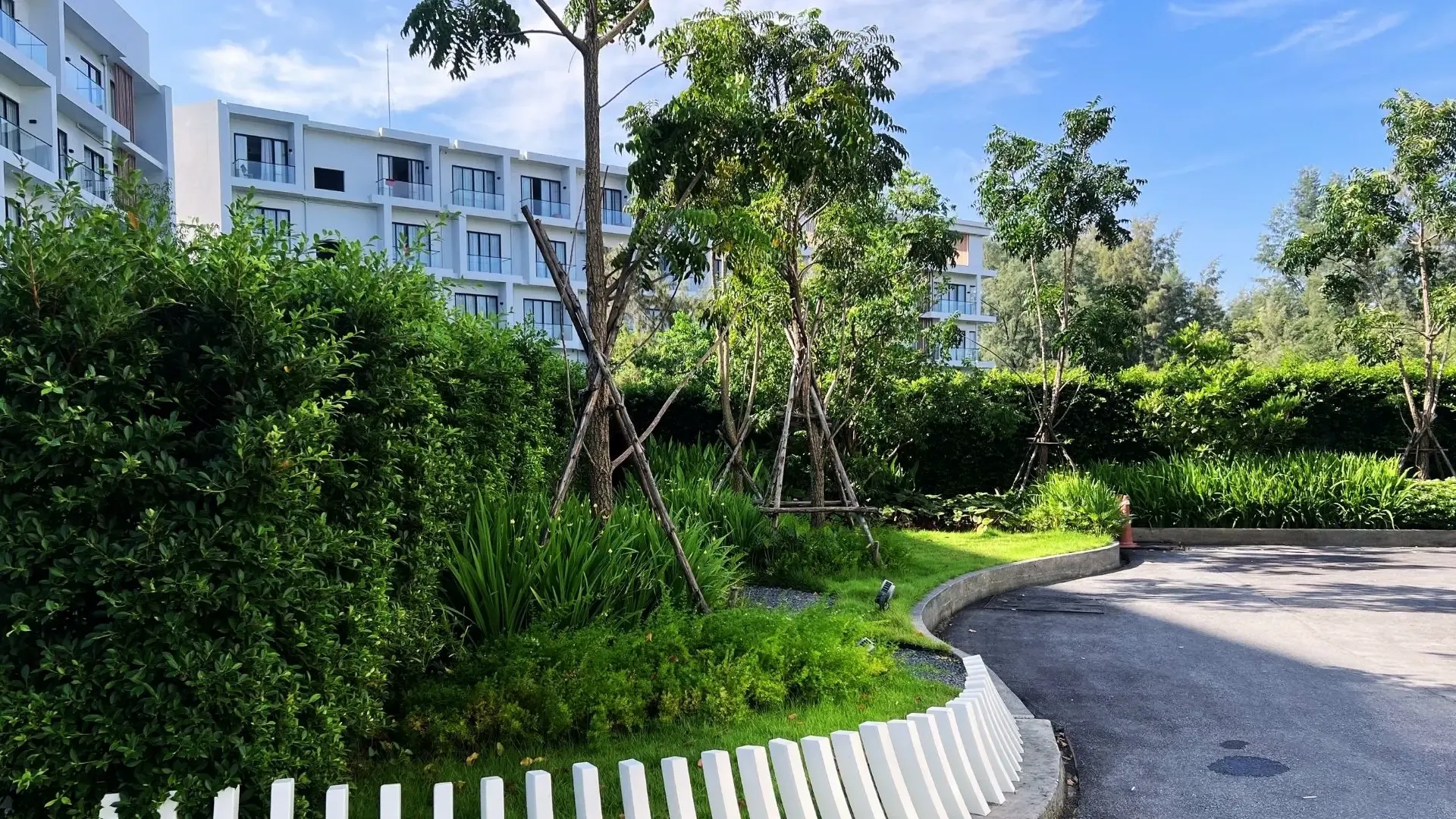 Laya Suites and Residences2