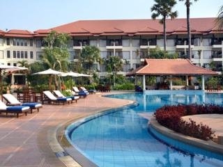 Grand Soluxe Angkor Palace Resort & Spa1