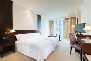 Tryp Oviedo2