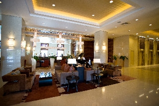Cinnamon Lake side Hotel0