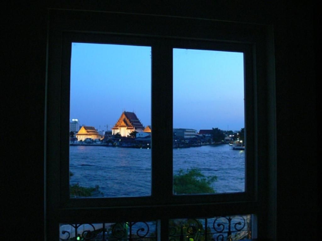 ออรั่ม เดอะ ริเวอร์ เพลซ (Aurum The River Place)3