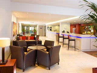 Holiday Inn Express Taunton2