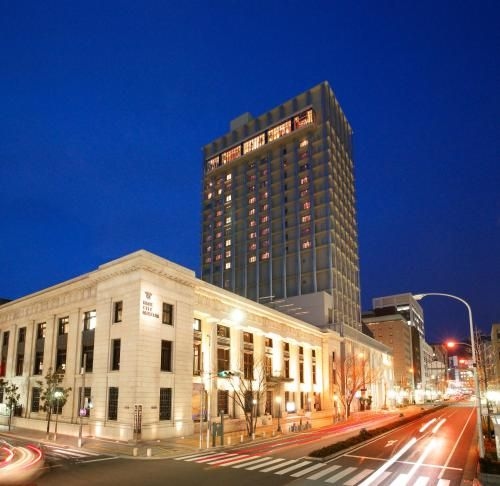 โรงแรมโอเรียนทอล (Oriental Hotel)0