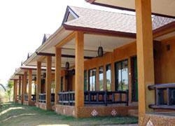 โรงแรมอายตนะ เลค แอนด์ ฮิลล์ (Ayatana Lake and Hills Hotel)1
