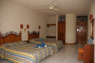 Pelicano Inn0