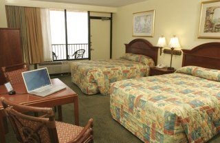 La Playa Resort & Suites1