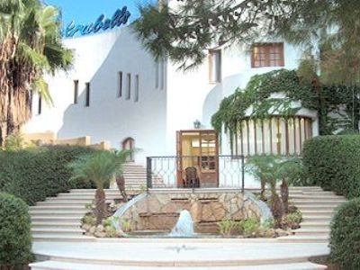 Akrabello1