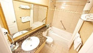 Quality Inn Victoria Downtown3