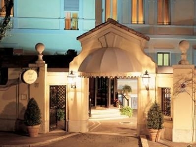 Hotel Degli Aranci0