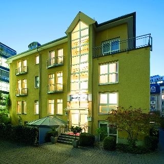 NH Villa an der Messe3