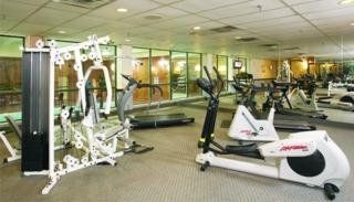 Travelodge Hotel Toronto Airport3