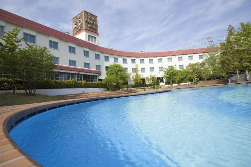 โรงแรมเซนริ ฮังกิว โอซากา (Senri Hankyu Hotel Osaka)1