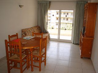 Royal Aptos1