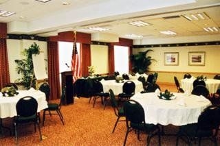 Country Inn & Suite Sanibel Gateway4