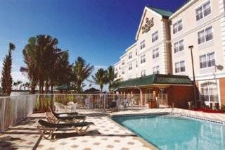 Country Inn & Suite Sanibel Gateway1