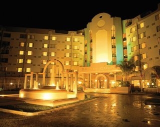 Safari Court Hotel4