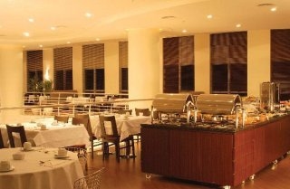 Bourbon Joinville Business1