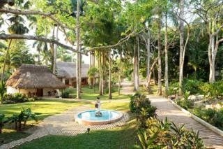 Hotel & Bungalows Mayaland3